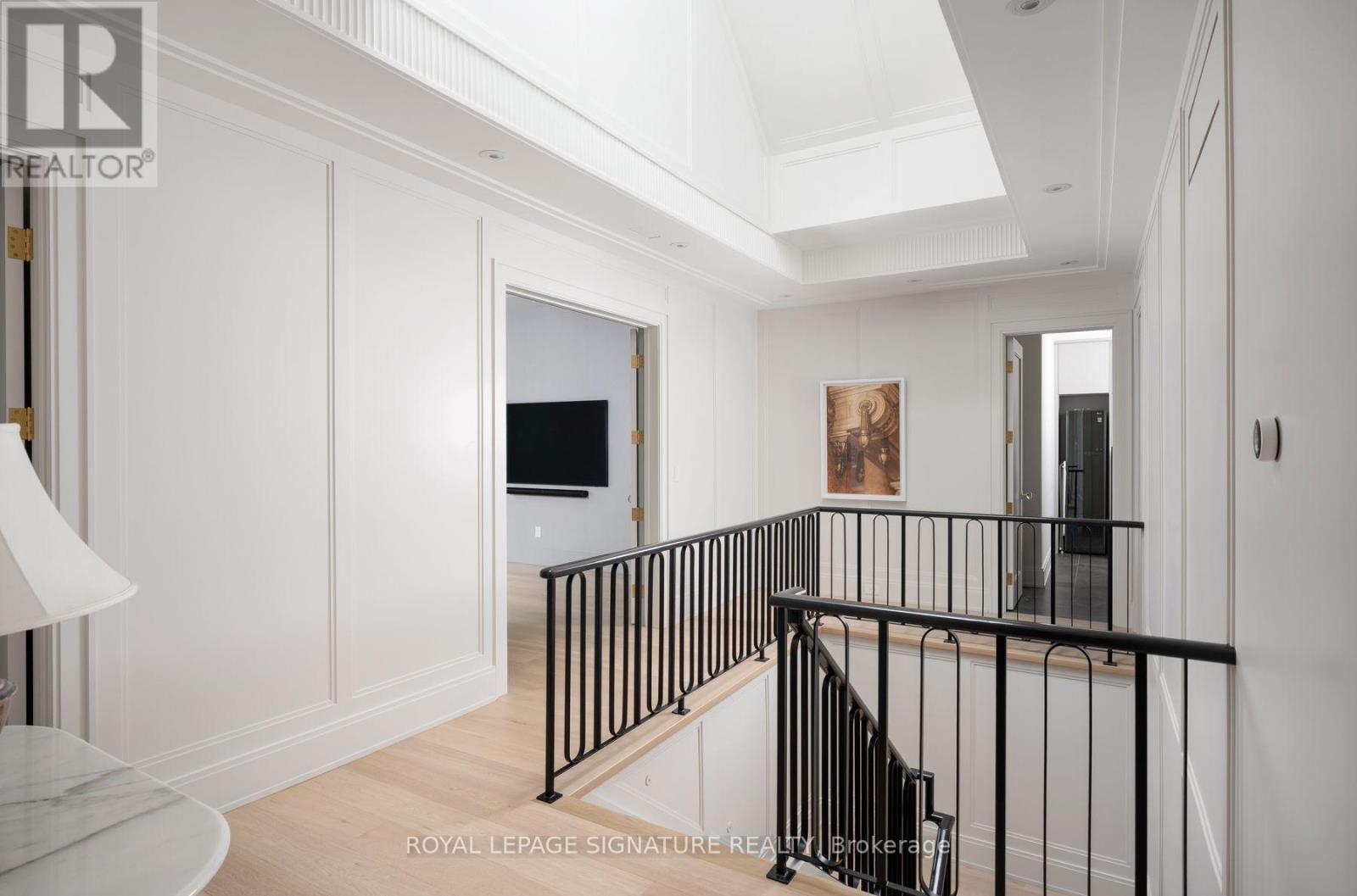 20 Rochester Avenue, Toronto, ON photo 17