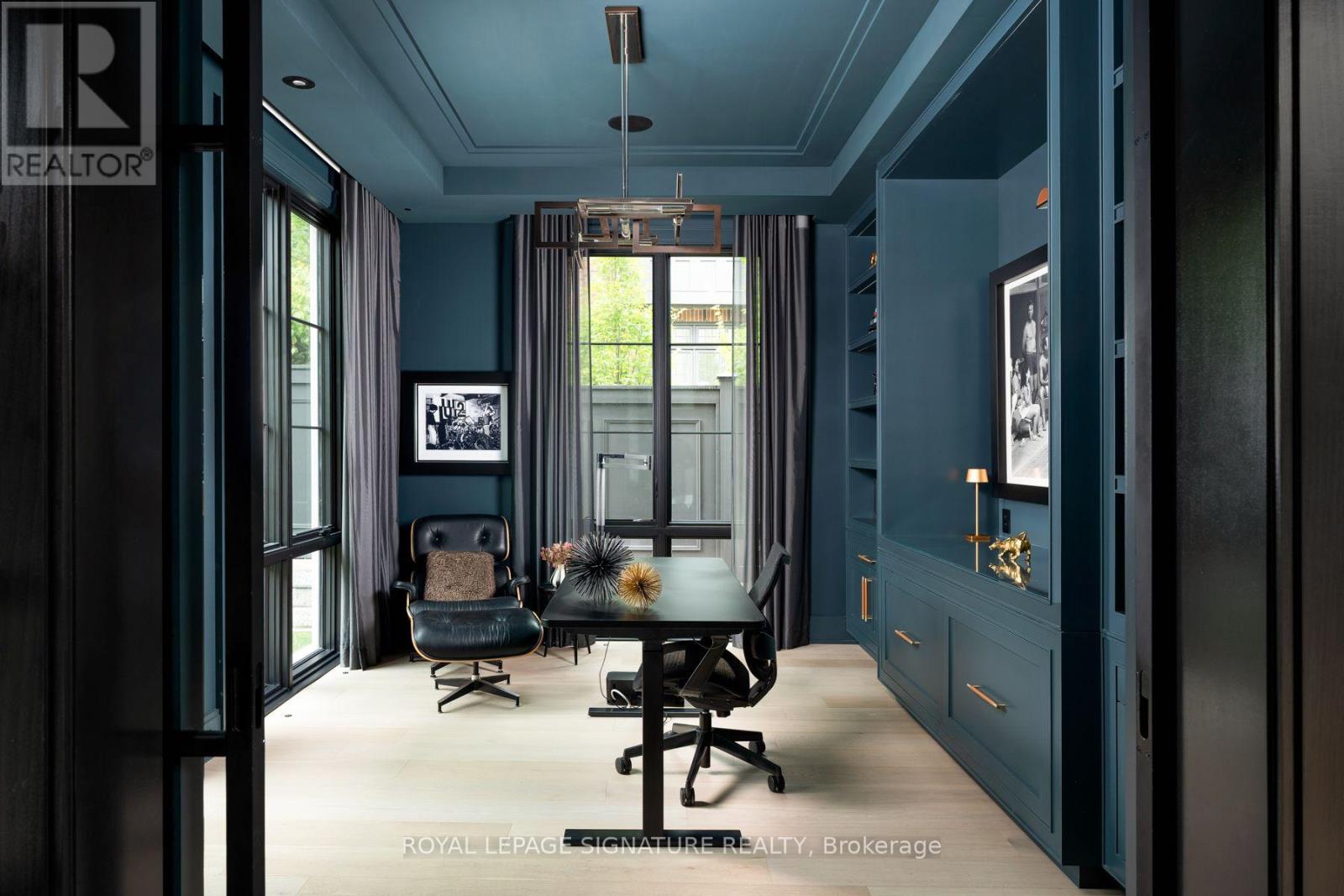 20 Rochester Avenue, Toronto, ON photo 3