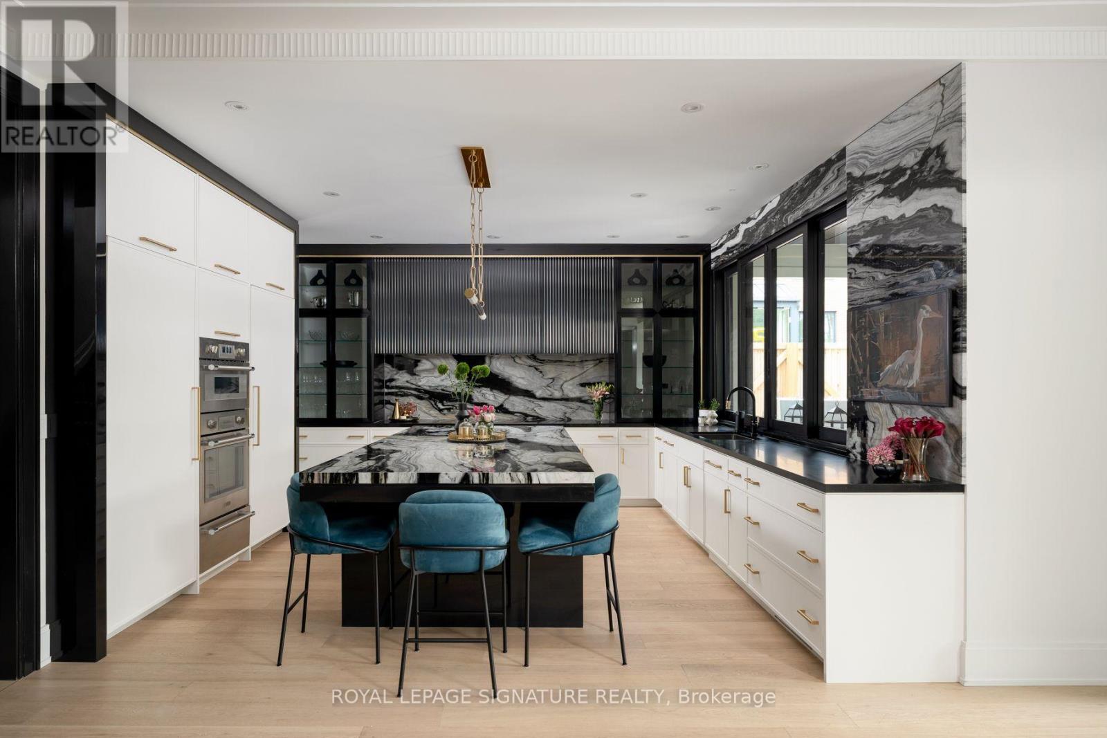20 Rochester Avenue, Toronto, ON photo 6