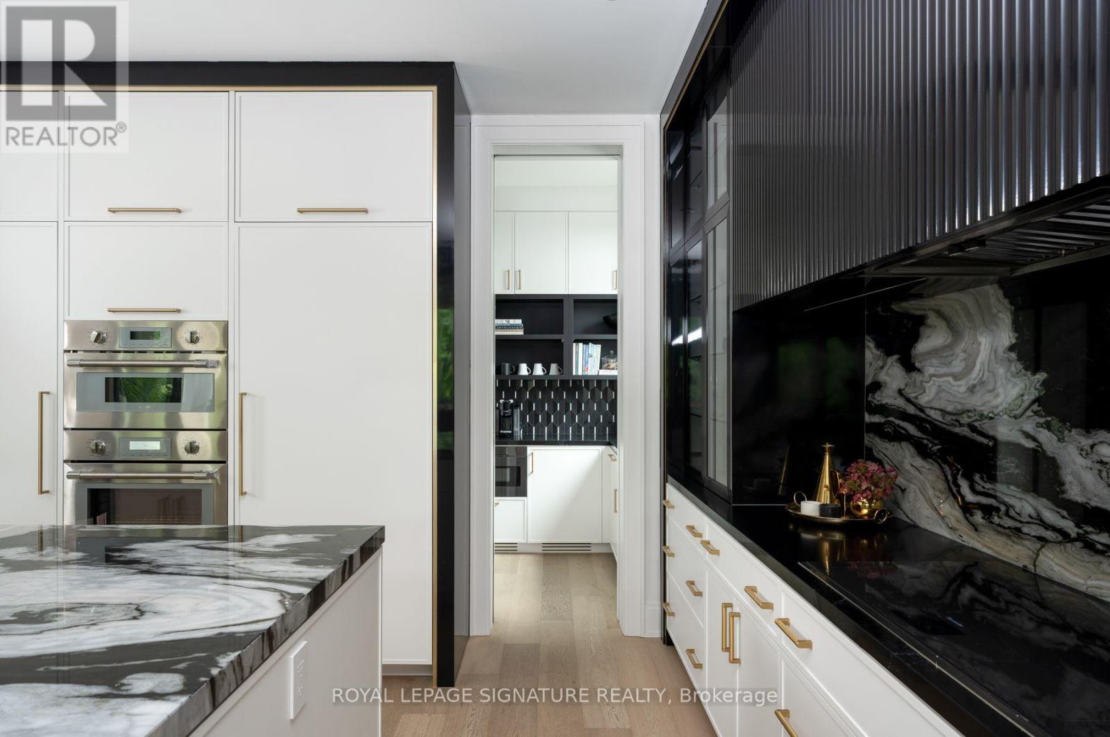 20 Rochester Avenue, Toronto, ON photo 9