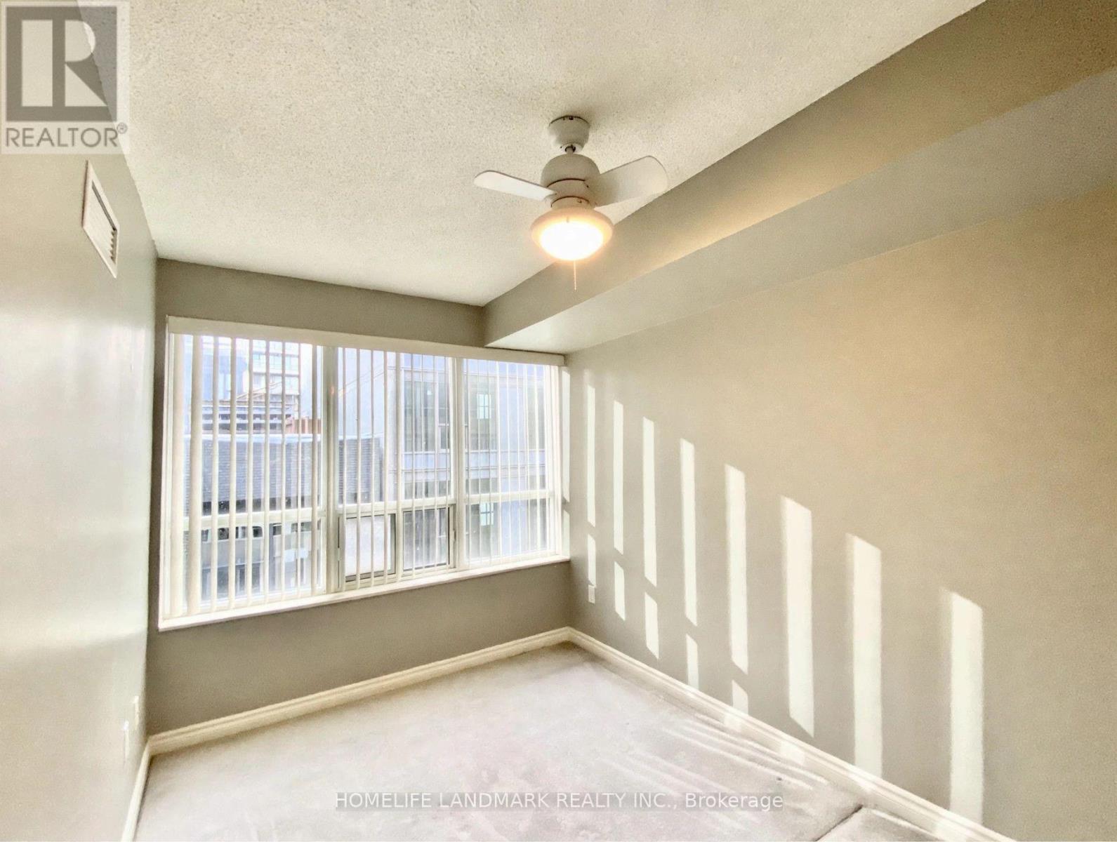 270 Wellington Street West — photo 7