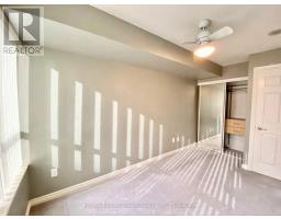 702 - 270 Wellington Street W, Toronto, ON M5V3P5 Photo 8