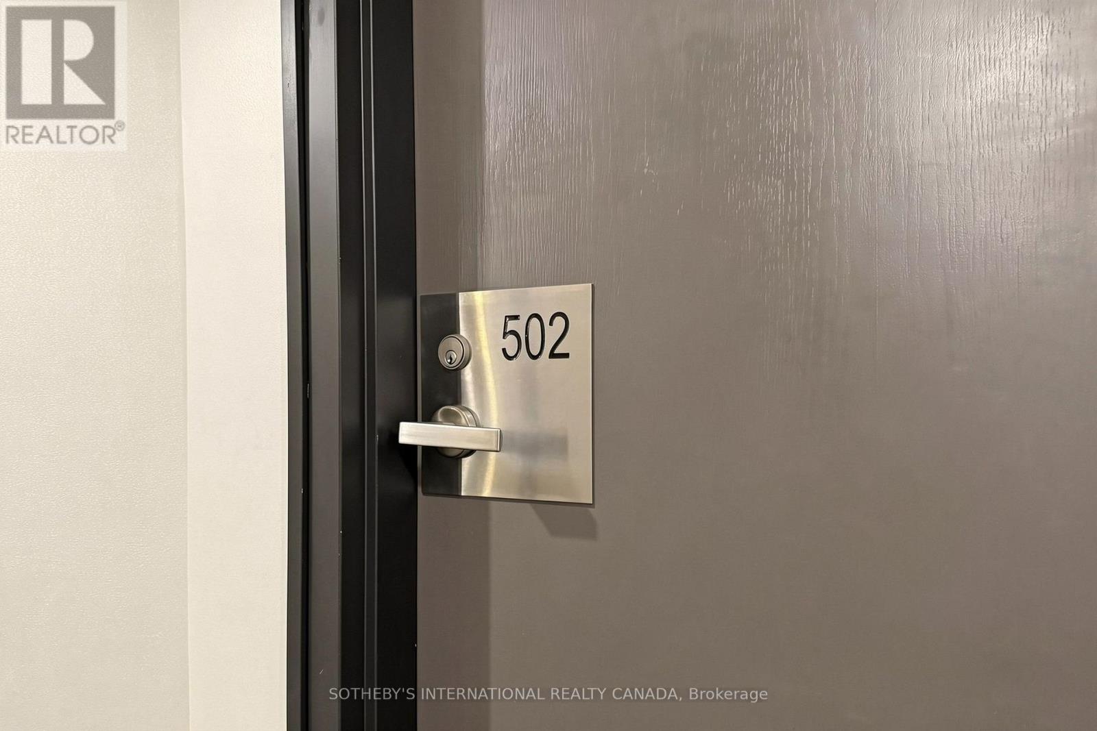 736 Bay Street — photo 23