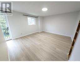 22 Threadneedle Crescent, Toronto, ON M2H1Z4 Photo 11