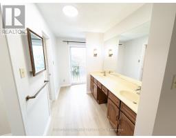 22 Threadneedle Crescent, Toronto, ON M2H1Z4 Photo 13