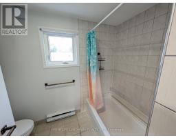 22 Threadneedle Crescent, Toronto, ON M2H1Z4 Photo 14