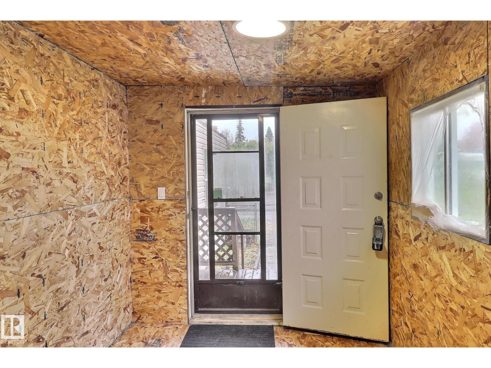 542 Evergreen Pa NW, photo 11
