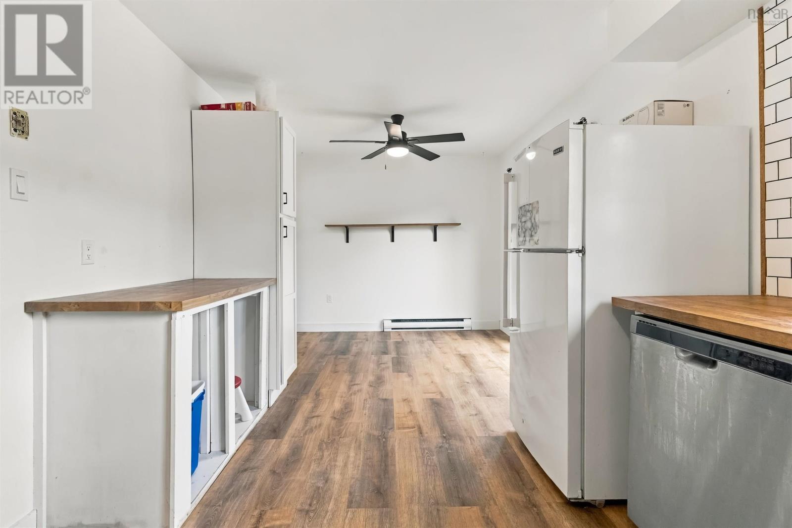 Property 20 of 38 of 118 Waterwheel Crescent