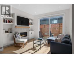 2183 49 Avenue SW - photo 3