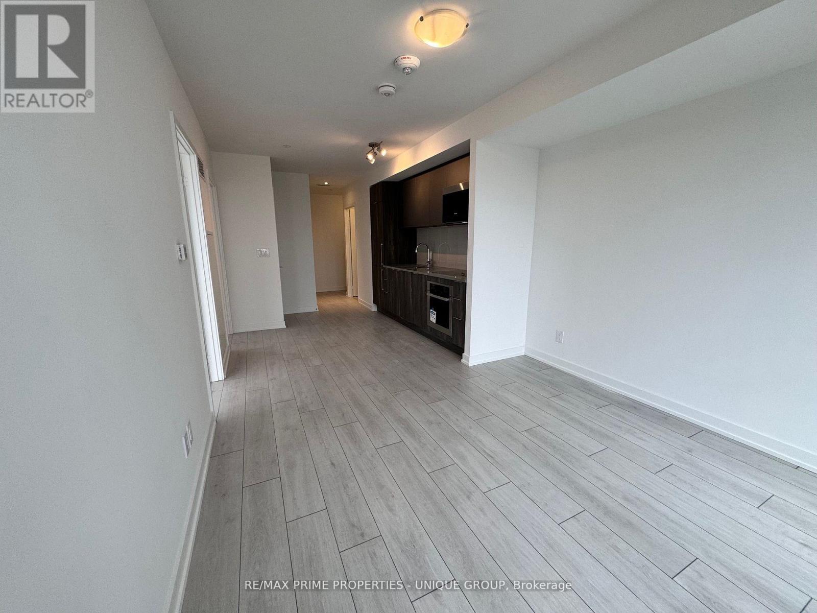 2033 Kennedy Road — photo 10