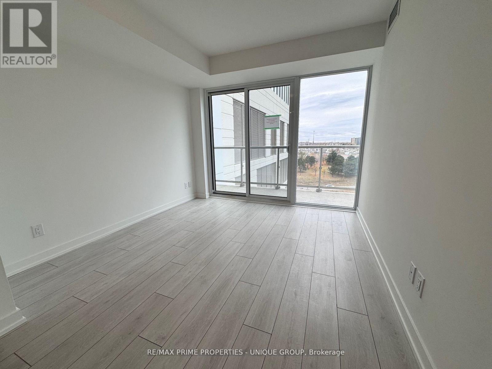 2033 Kennedy Road — photo 7