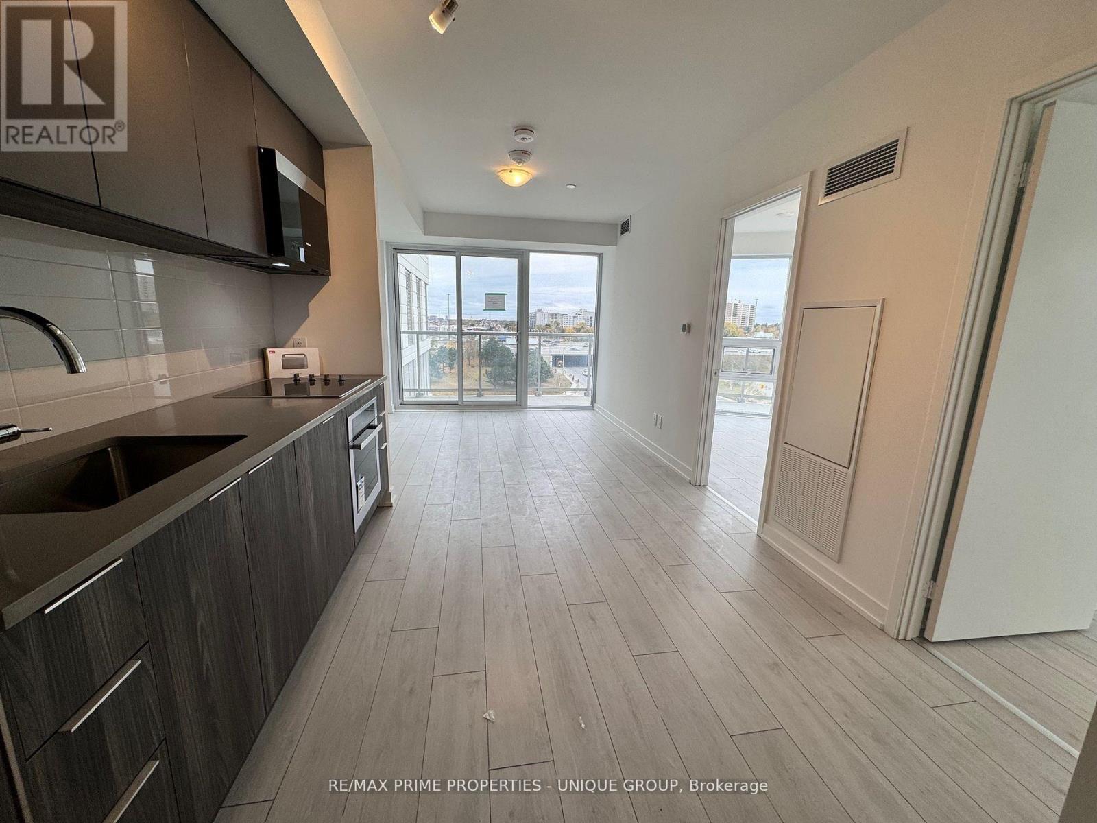 2033 Kennedy Road — photo 8