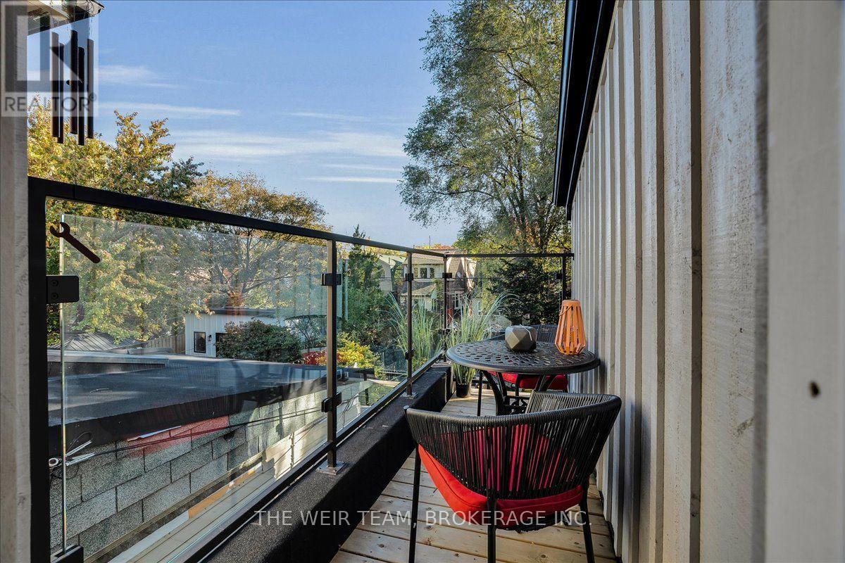 13 Amroth Avenue, Toronto, ON photo 14