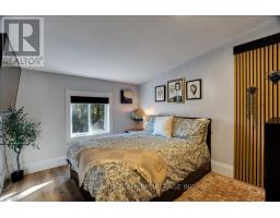 13 Amroth Avenue, Toronto, ON M4C4H3 Photo 15
