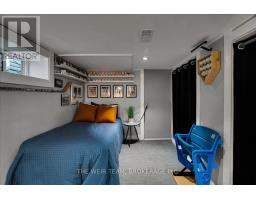 13 Amroth Avenue, Toronto, ON M4C4H3 Photo 19