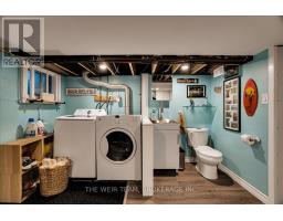 13 Amroth Avenue, Toronto, ON M4C4H3 Photo 21