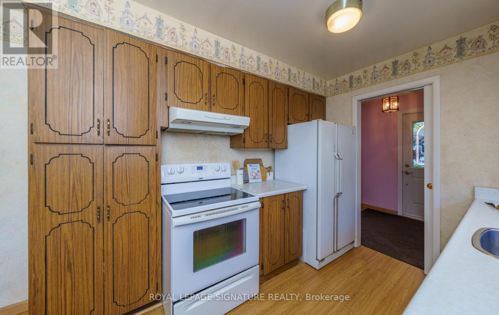 29 Fluellen Drive — photo 22