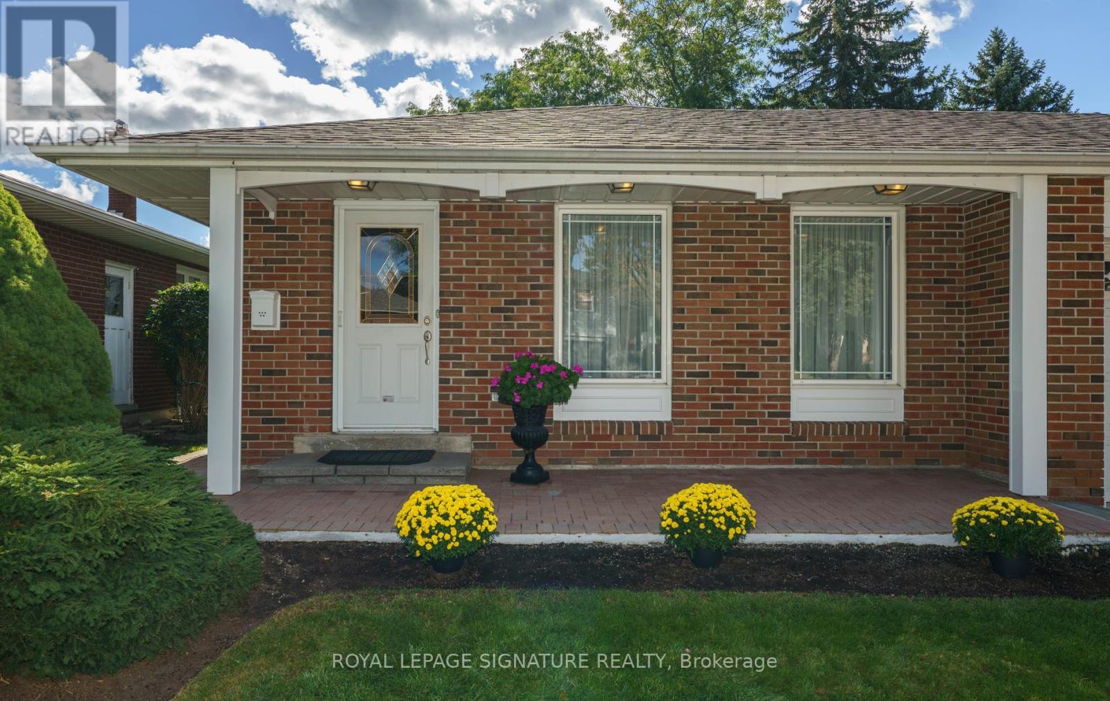 29 Fluellen Drive — photo 4