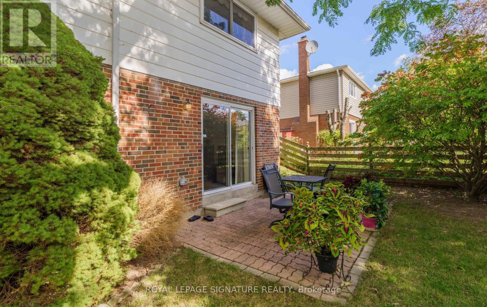 29 Fluellen Drive — photo 42