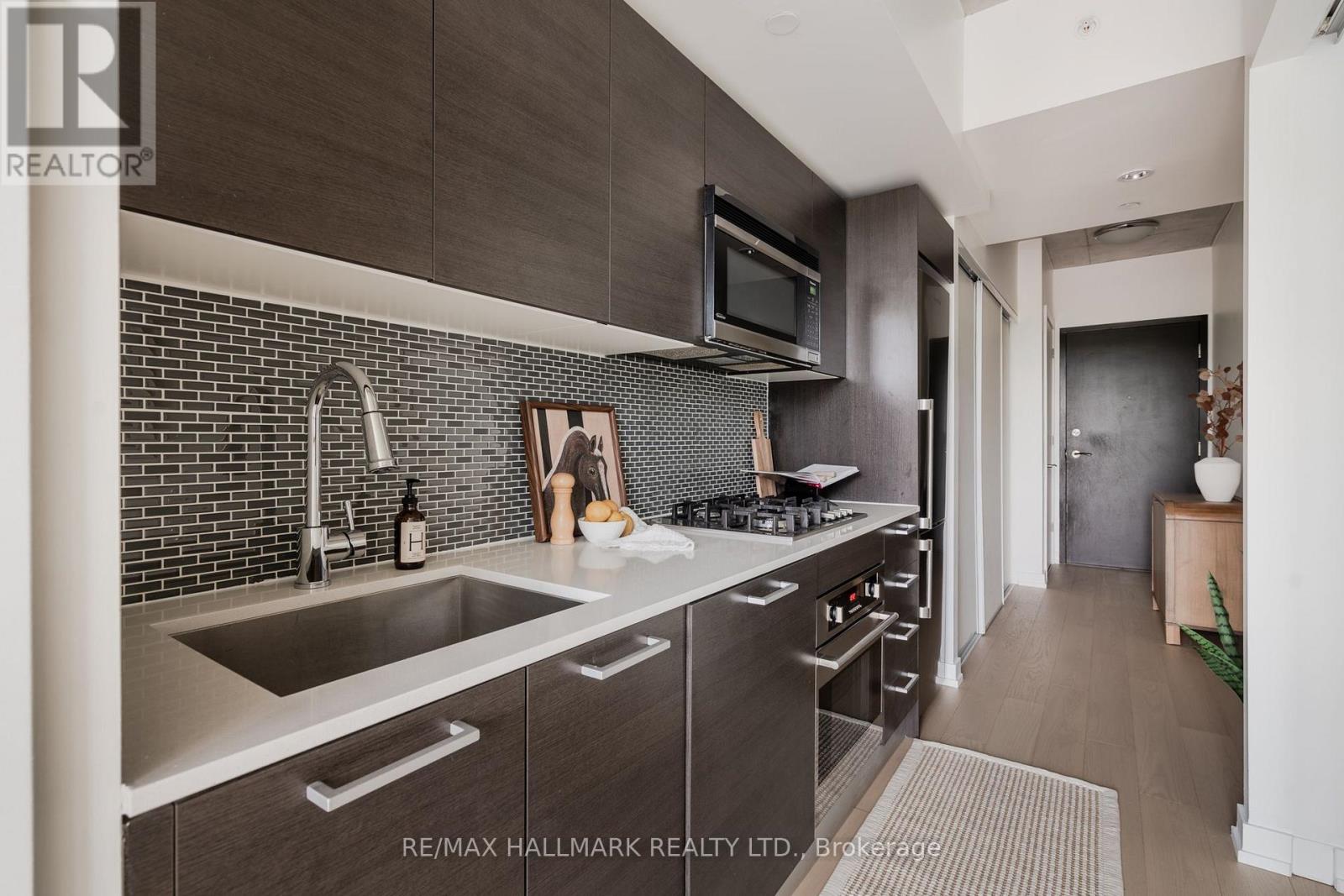 60 Haslett Avenue — photo 8