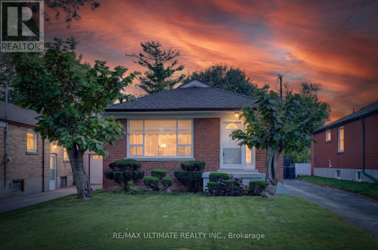 85 ROEBUCK DRIVE - 1