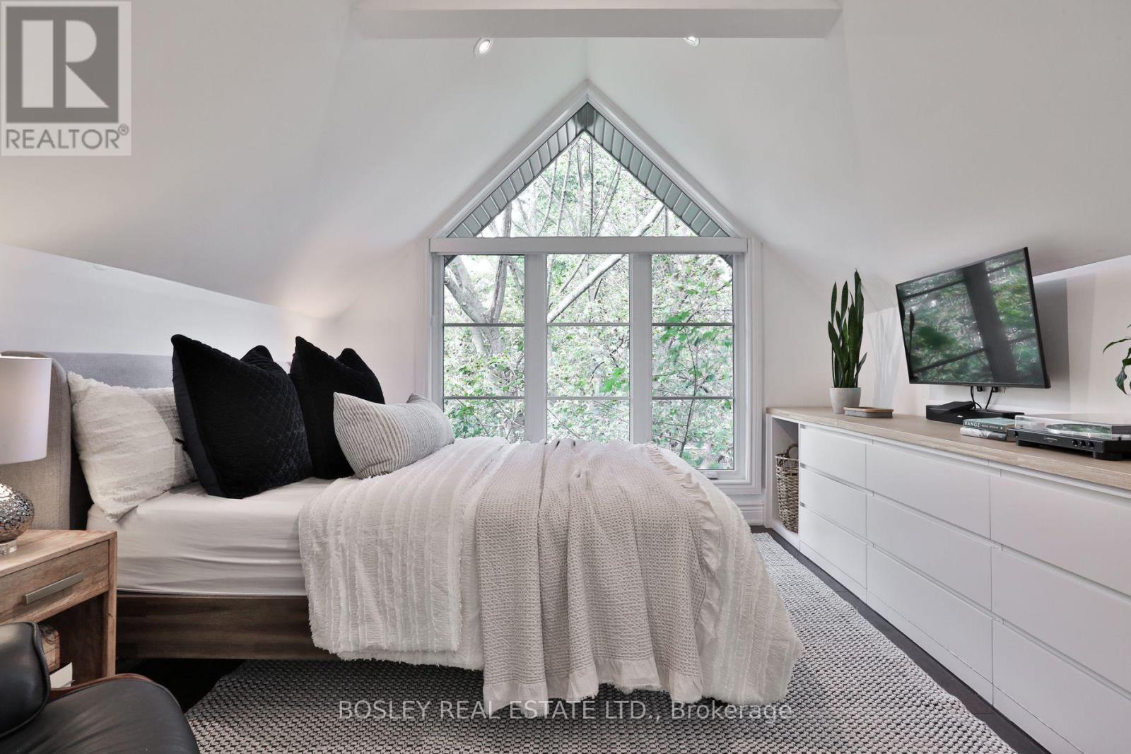 307 Bain Avenue, Toronto, ON photo 31