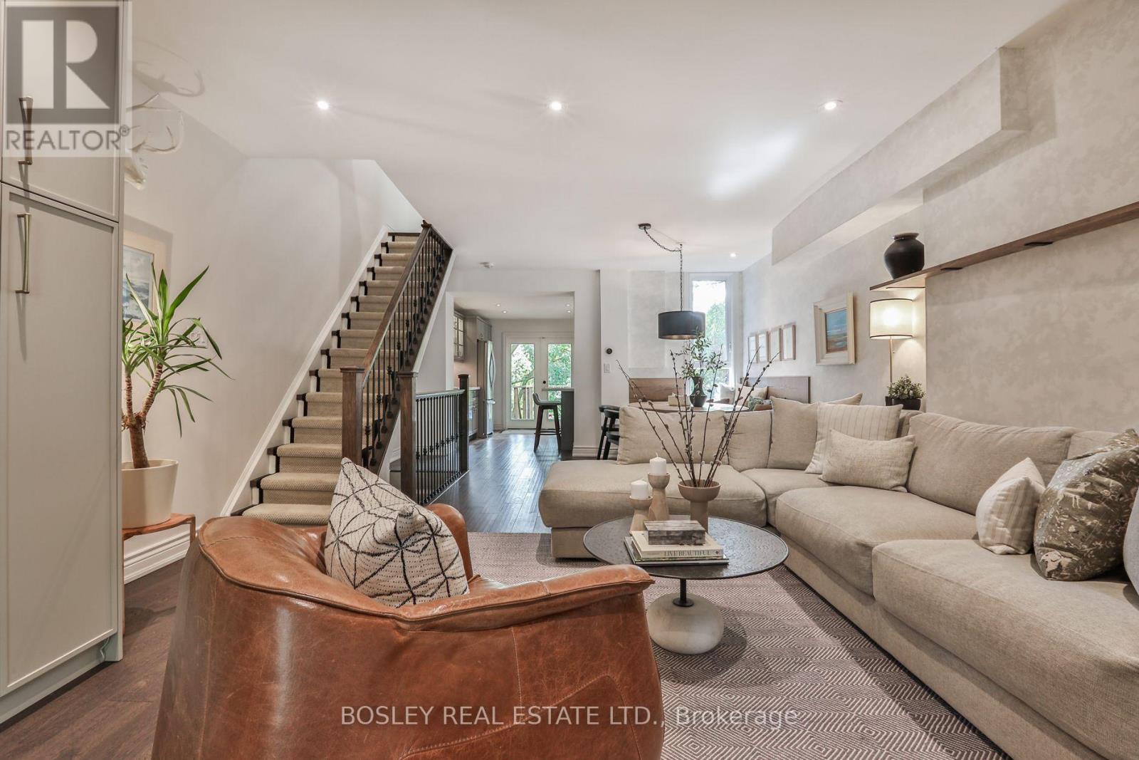 307 Bain Avenue, Toronto, ON photo 4