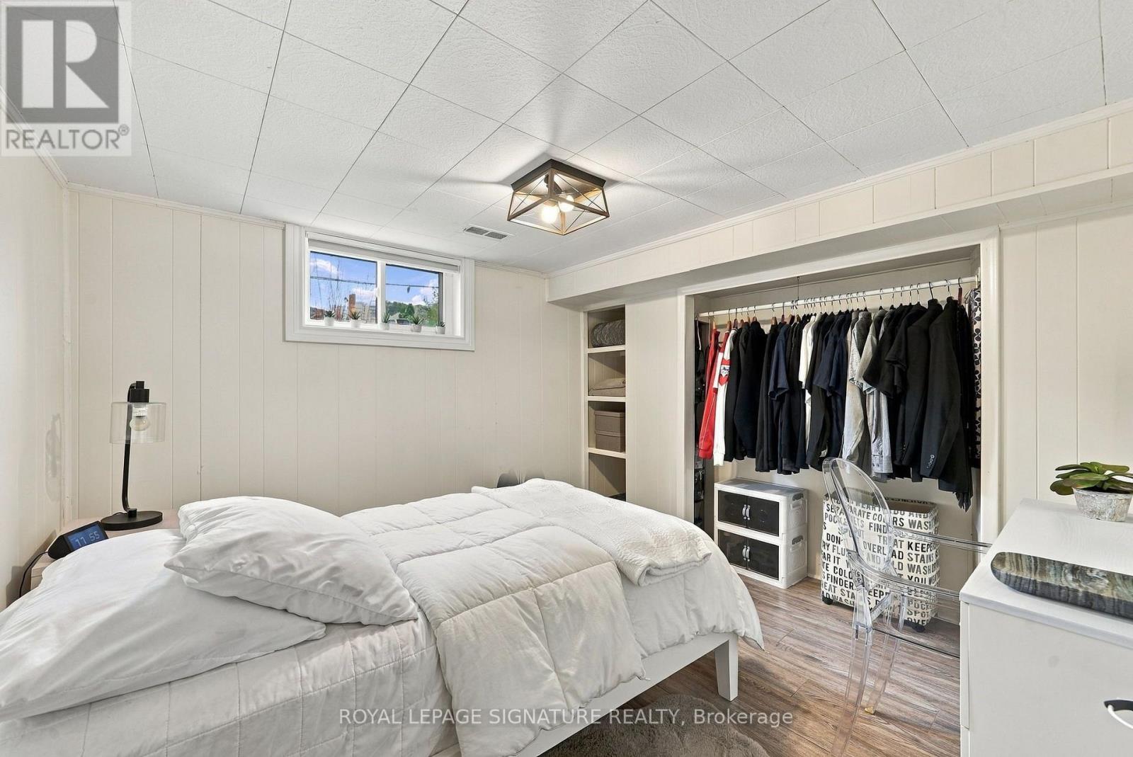 95 LAUREL AVENUE - 30