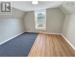 29 Essex Street, Sydney, NS B1P1C5 Photo 9