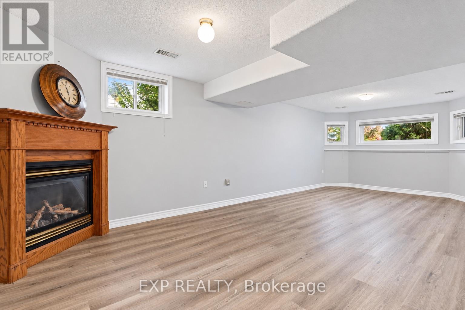 2434 Ralph Street, Innisfil, ON photo 20