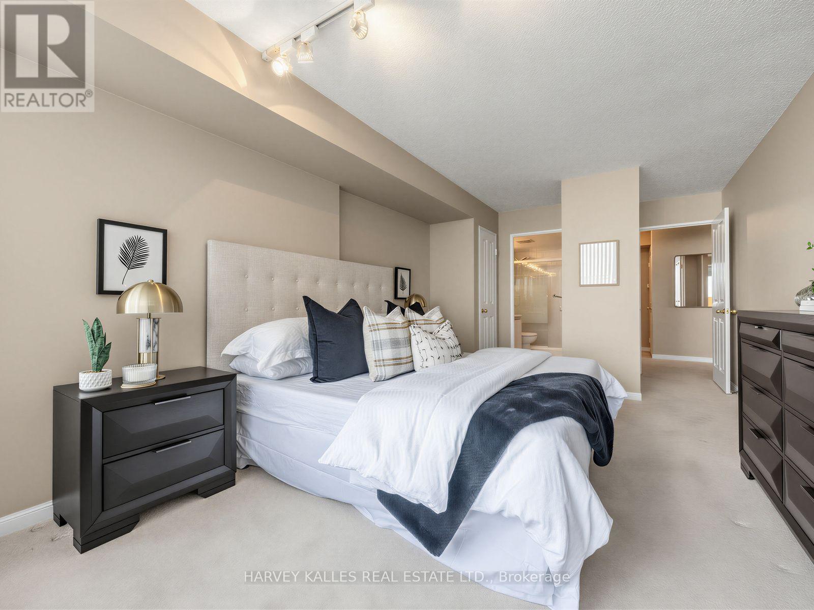707- 120 Promenade Circle, Vaughan, ON photo 24