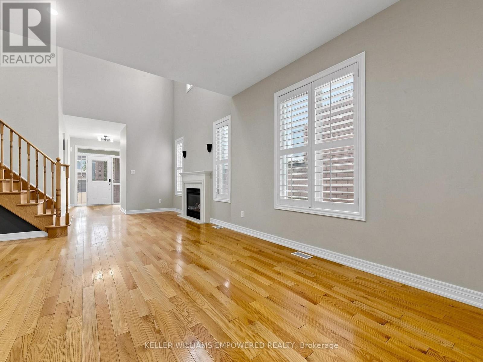18 Don Rose Boulevard, East Gwillimbury, ON photo 7