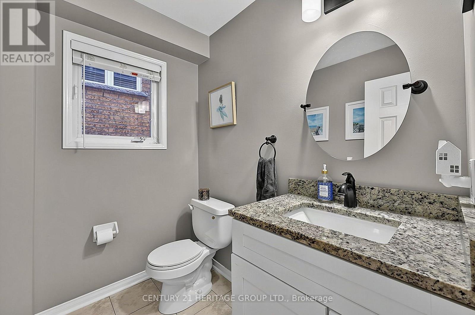 7 Milligan Street, Bradford West Gwillimbury, ON photo 11
