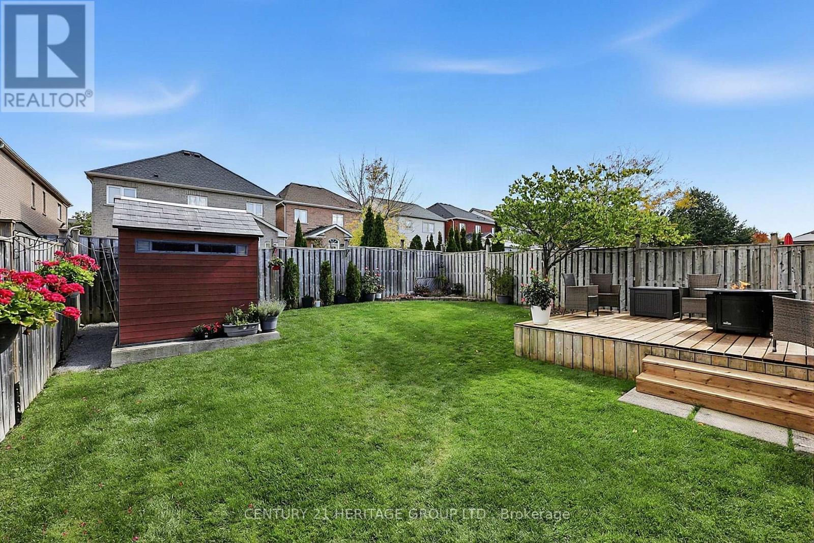 7 Milligan Street, Bradford West Gwillimbury, ON photo 3