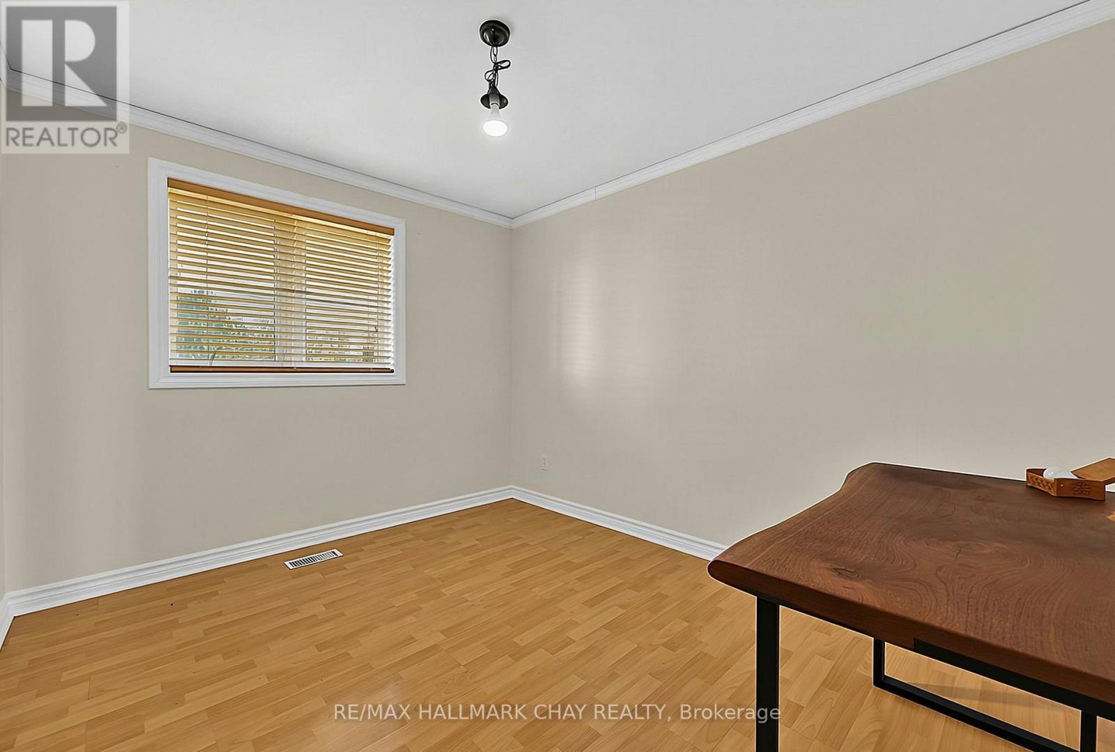 2544 TOTTENHAM ROAD - 32