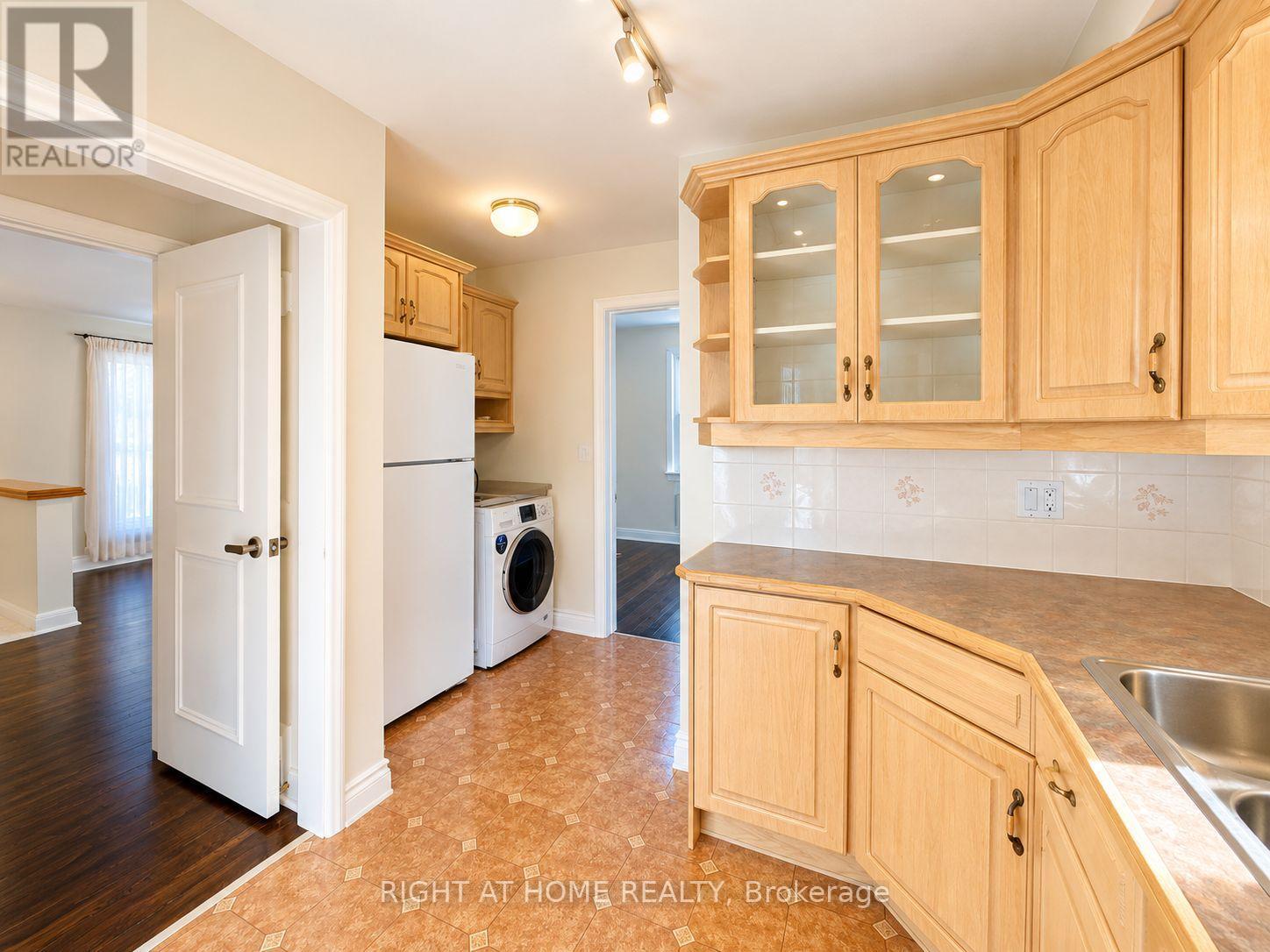 72 Monkswood Crescent — photo 13
