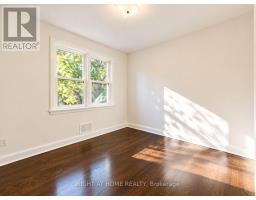 Main Floor - 72 Monkswood Crescent, Newmarket, ON L3Y2K1 Photo 18