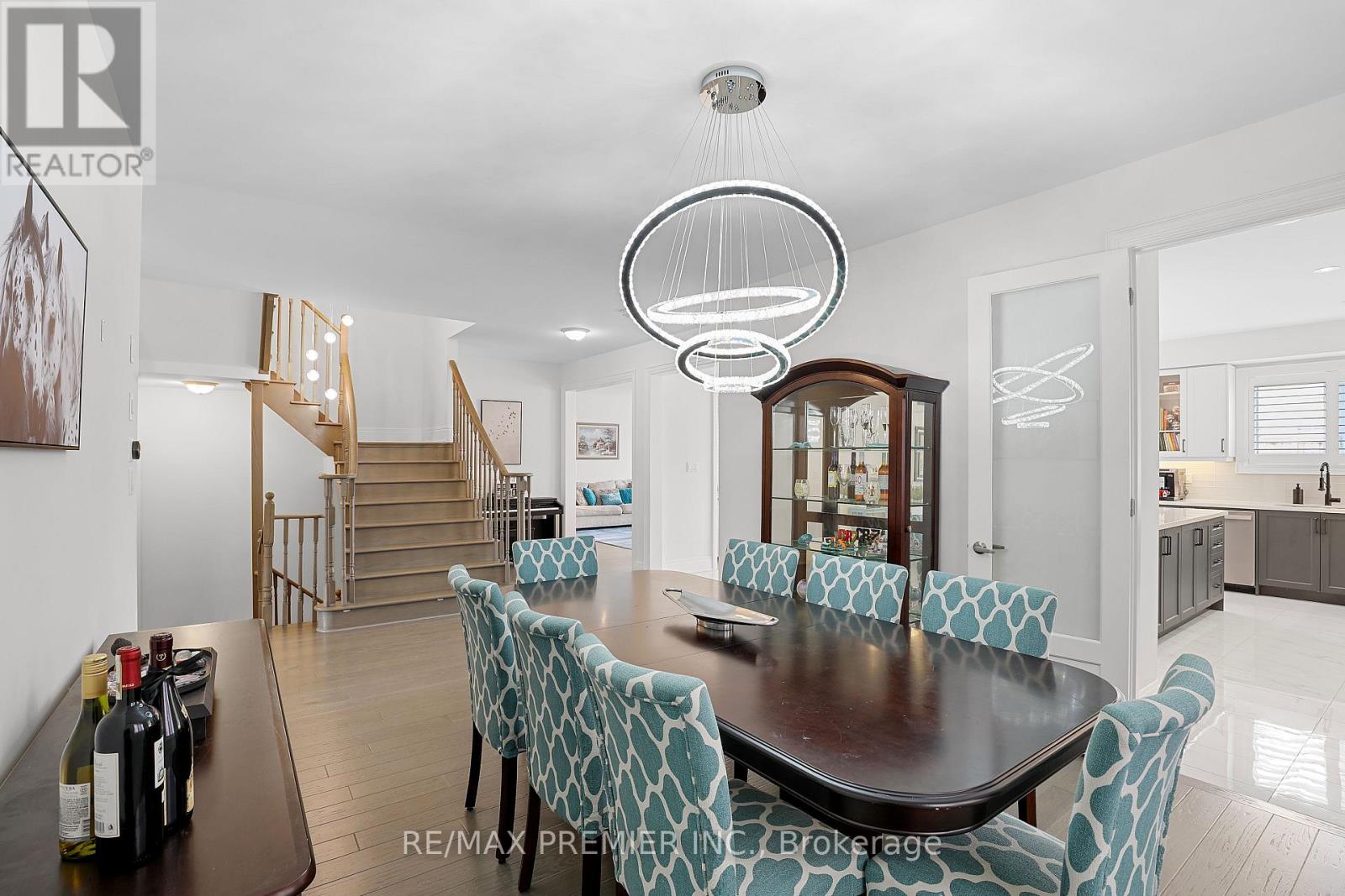 28 Samuel Crescent, Springwater, ON photo 14