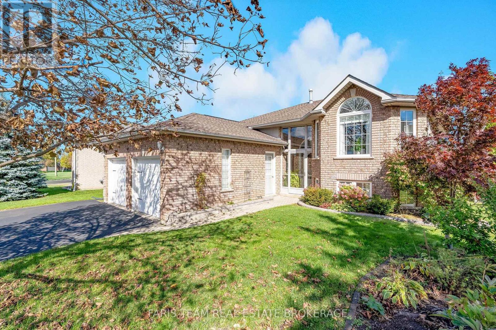 59 Carter Crescent, Orillia, ON photo 3