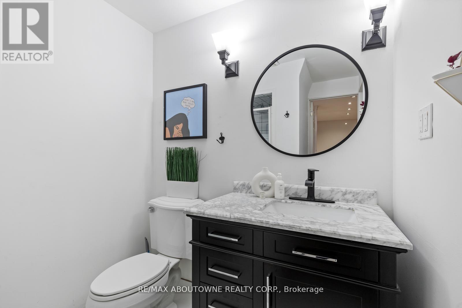 467 Hedgerow Lane — photo 31