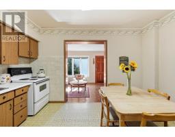 7 Geoffrey Street, Toronto, ON M6R1P2 Photo 12