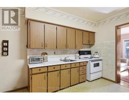 7 Geoffrey Street, Toronto, ON M6R1P2 Photo 14