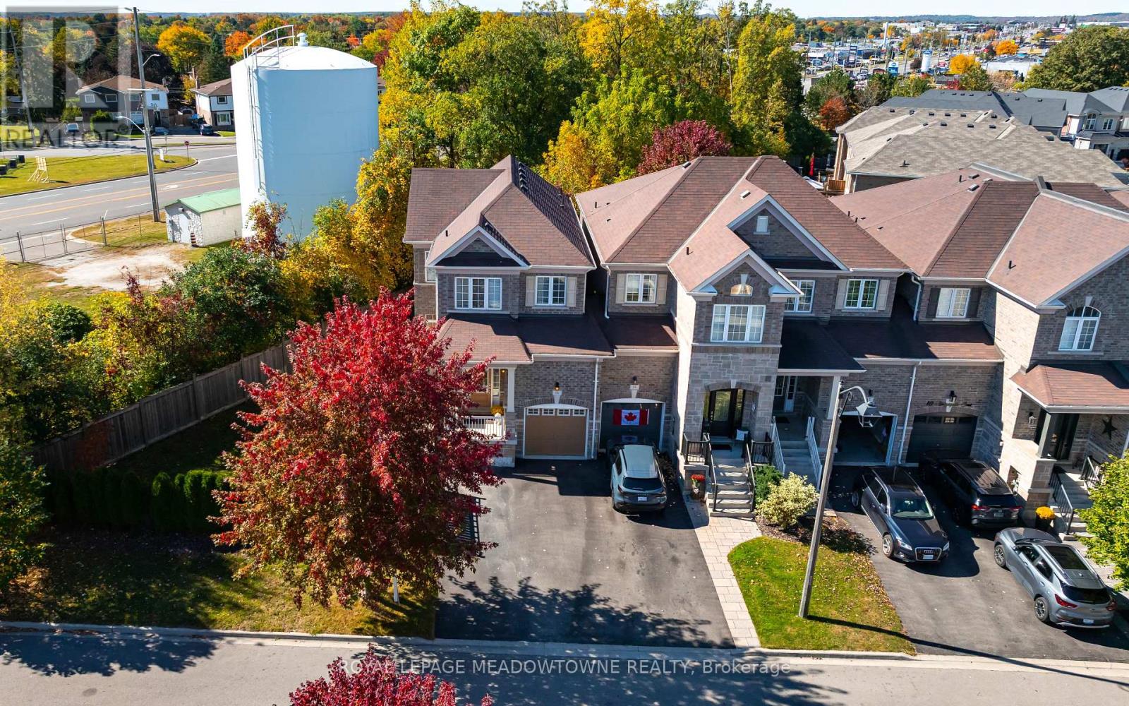 16 Ridgegate Crescent, Halton Hills, ON photo 3
