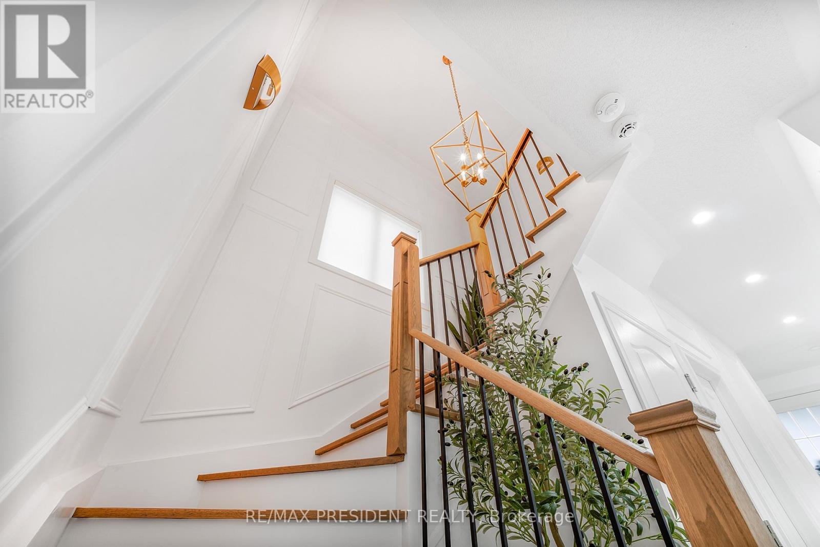 49 Campwood Crescent — photo 11