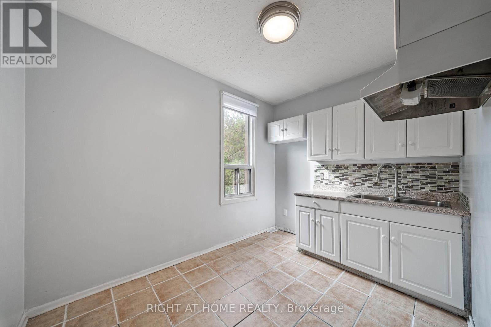 138 Osler Street, Toronto, ON photo 22