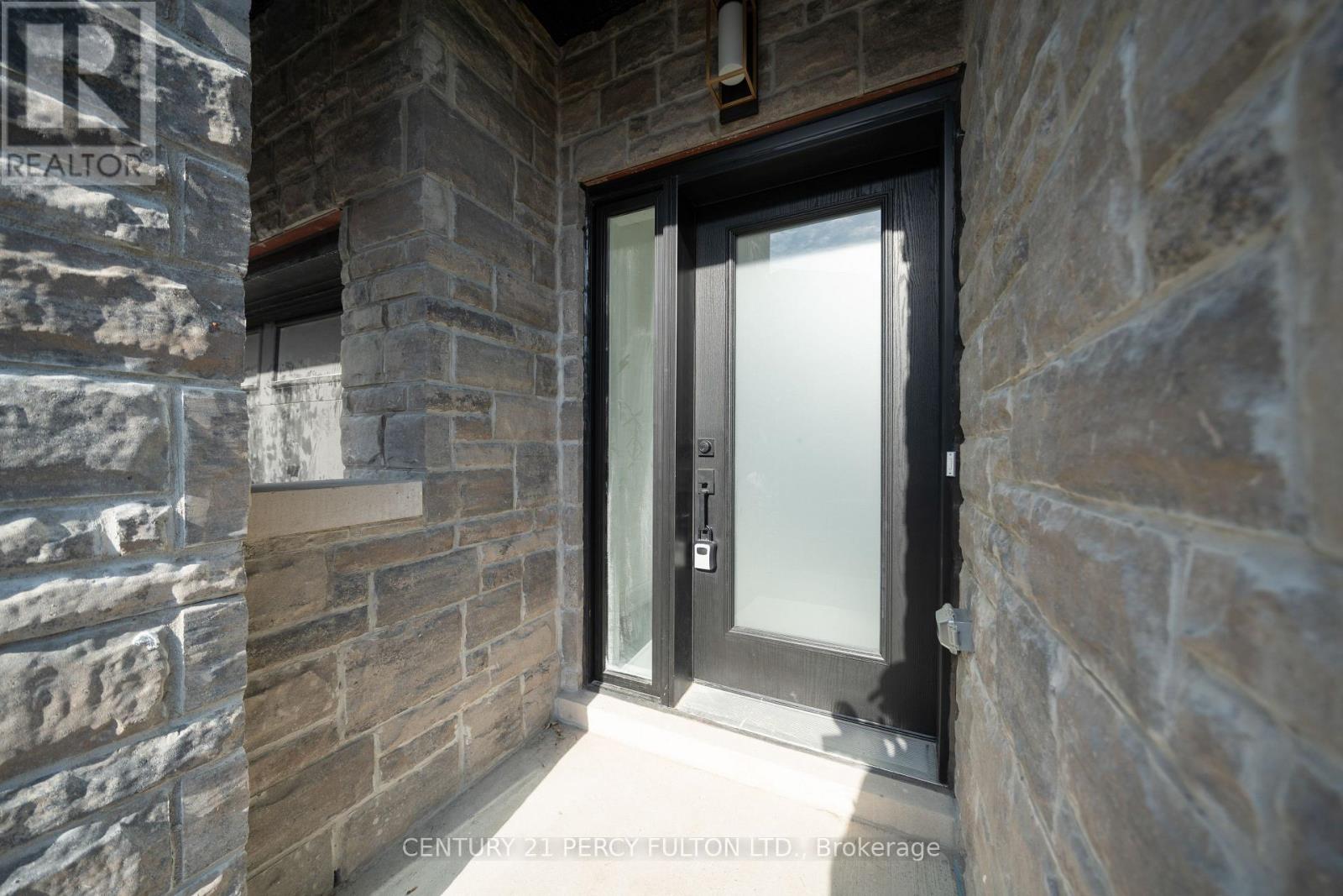 6- 6635 Clock Court, Mississauga, ON photo 3