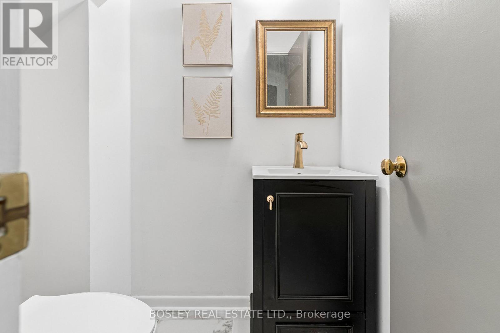 37 Hillsview Avenue, Toronto, ON photo 29
