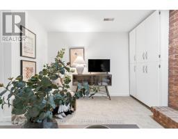 37 Hillsview Avenue, Toronto, ON M6P1J4 Photo 35