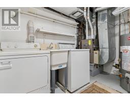 37 Hillsview Avenue, Toronto, ON M6P1J4 Photo 36
