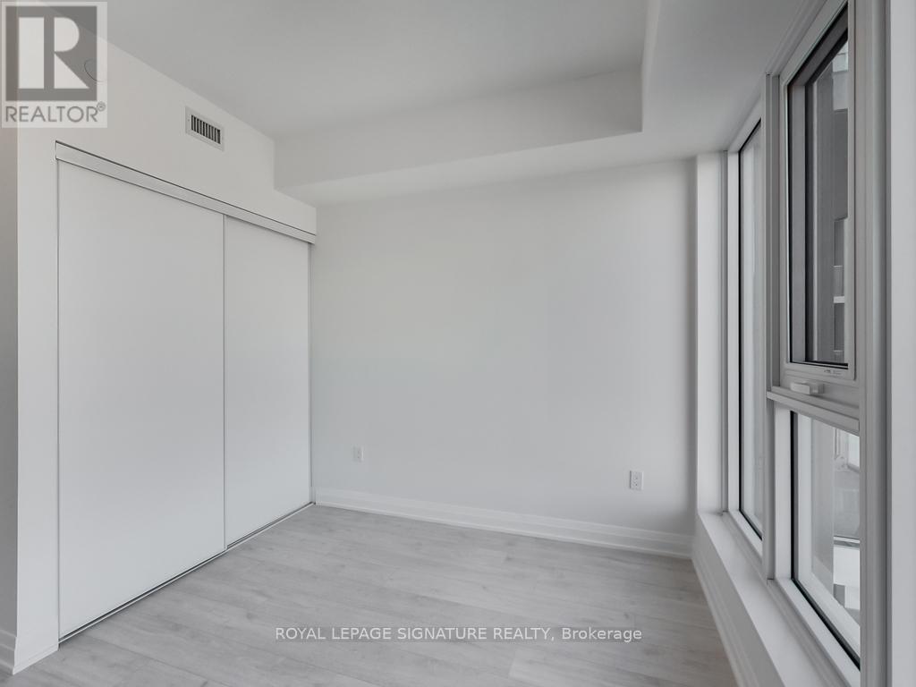 412 Silver Maple Road — photo 16